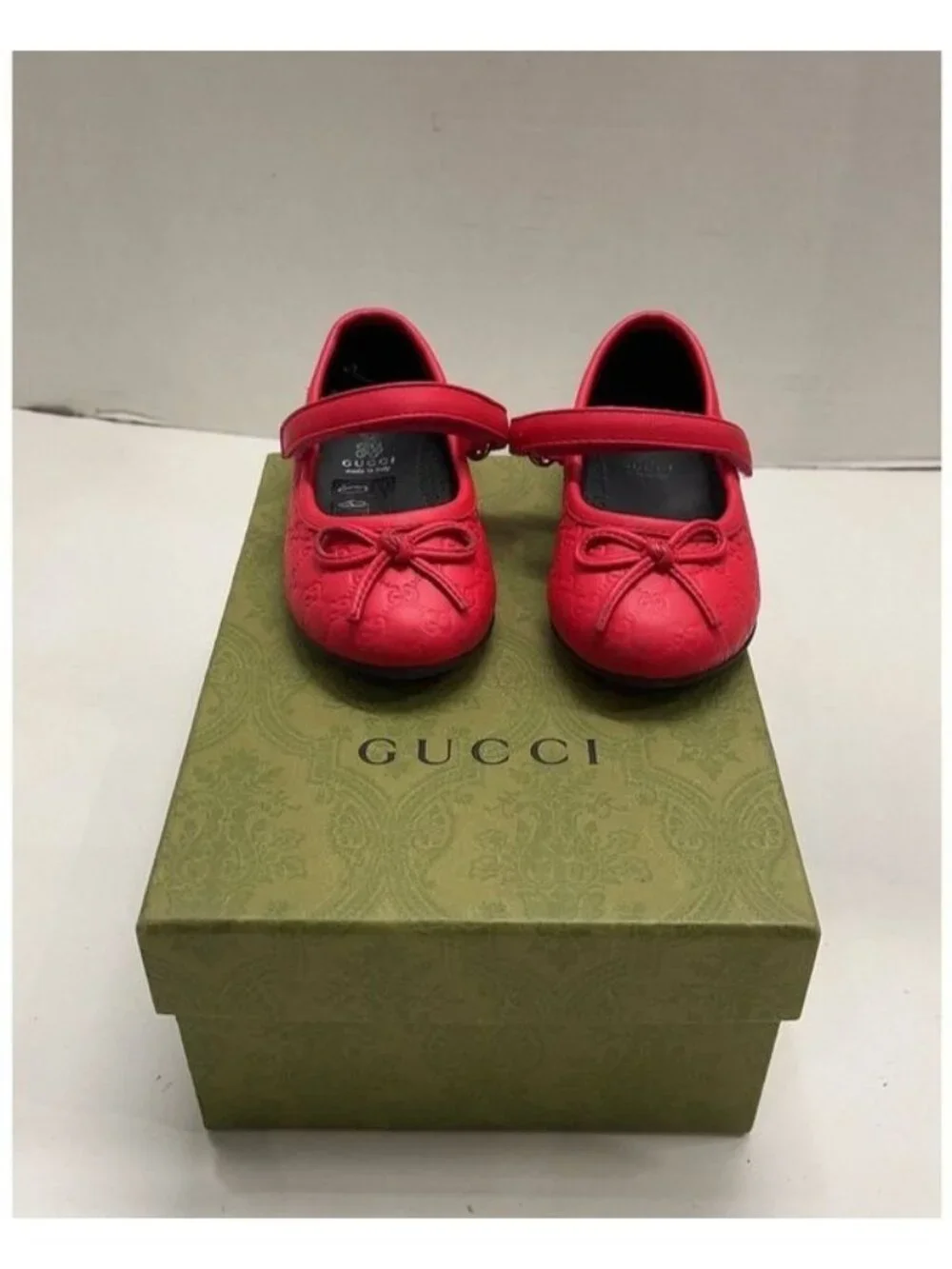 Authentic Gucci Baby Girls Red Microguccissima Leather Mary Jane Flats Size 20 E